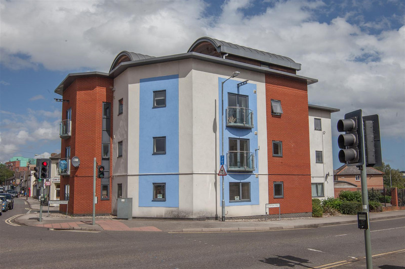 A spacious two bedroom first floor apartment in central Ipswich comprising a spacious open plan living area including fitted kitchen, two bedrooms and a bathroom. There's allocated parking and no onward...