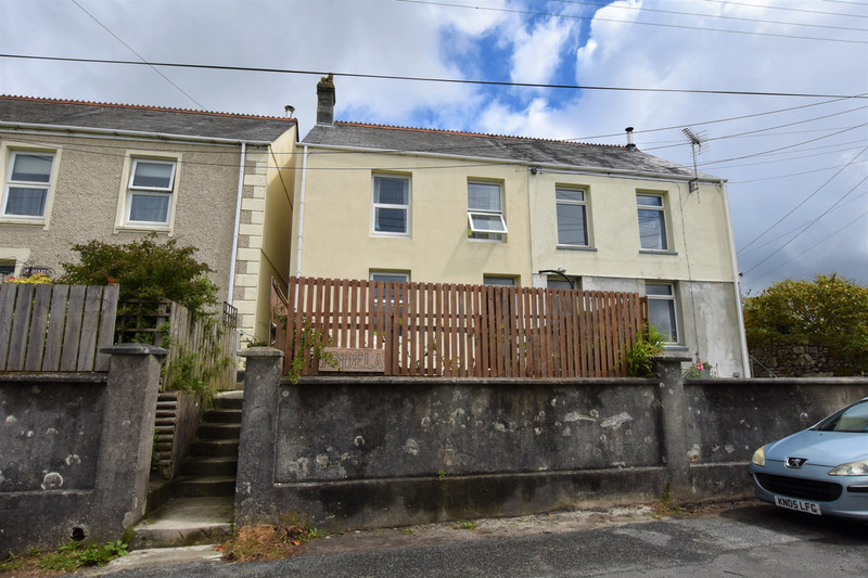 Situated in the hamlet of Village of Treviscoe is this three bedroom semi-detached family home with the addition of a large loft room.