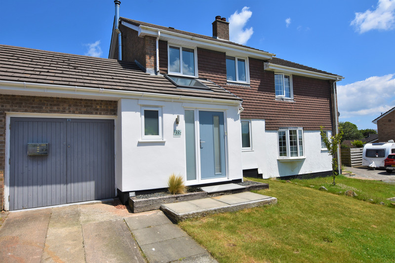 NO ONWARD CHAIN - This fantastic property has been meticulously modernised and extended to provide a wonderful home with an abundance of natural light. An internal viewing comes highly recommended.