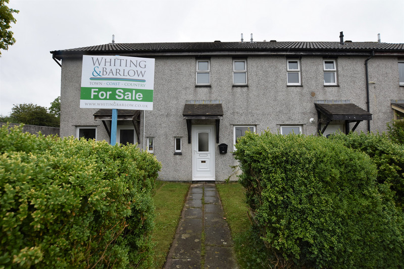 Situated in the popular area of Threemilestone is this two bedroom terraced home. The property has recently gone under some modernisation with the addition of a kitchen. The property has the added benefit of a conservatory and NO ONWARD CHAIN