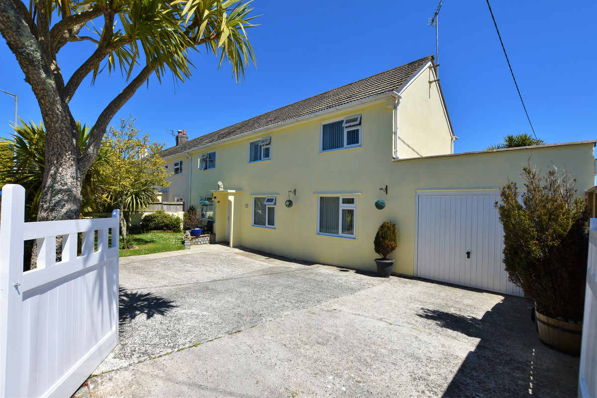 Situated in the popular Village location of Playing Place is this spacious, well-presented, four bedroom home. The property has been extended to provide significant family accommodation